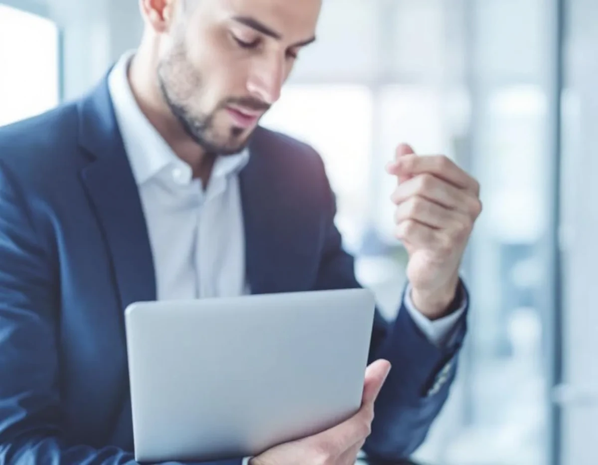 Franchises en assurance multirisque professionnelle : comprendre les mécanismes absolus et relatifs pour optimiser votre protection